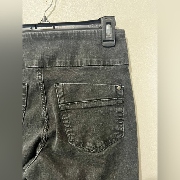 Rock & Republic Denim RX Pull-On Skinny Jean - Size 4 (28") - Picture 9 of 12